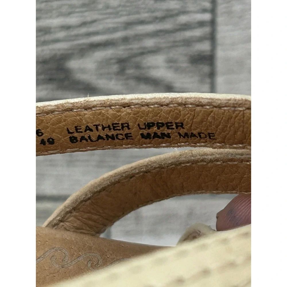 Clarks Artisan Collection Wedge Sandals Adjustable Strap Beige Size‎ 9M
